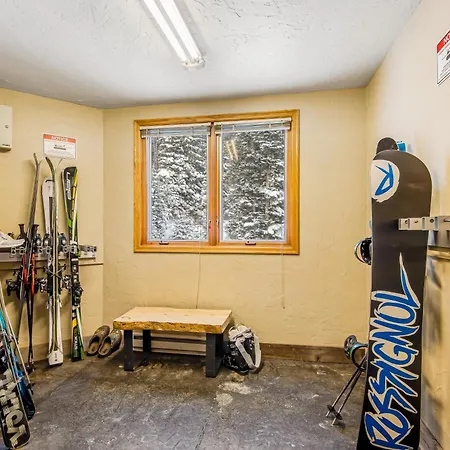 Iron Horse Resort Winter Park Room photo