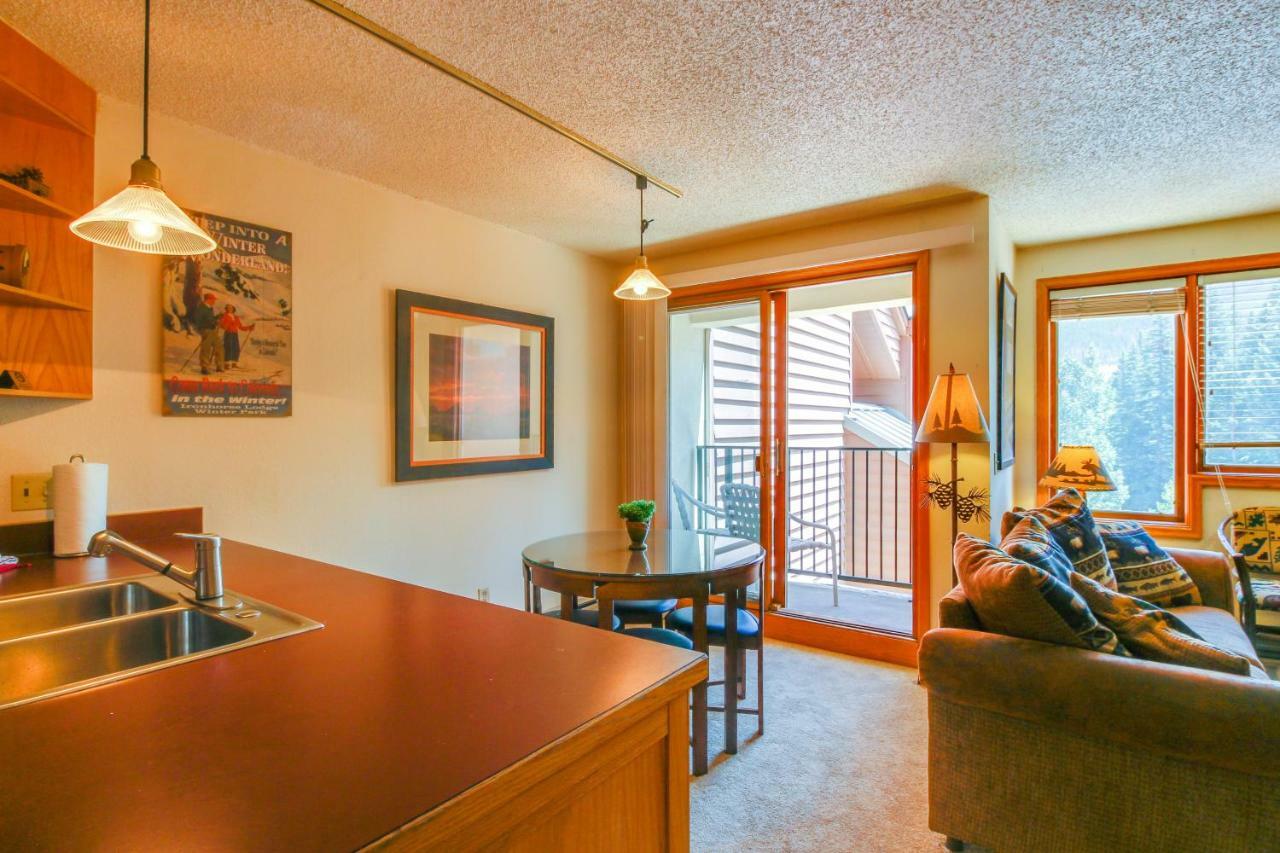 Iron Horse Apartment
